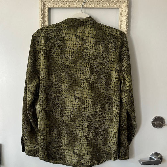 CLEO | Vintage Olive Mosaic Snack Skin Button Up Blouse Shirt - Picture 8 of 11